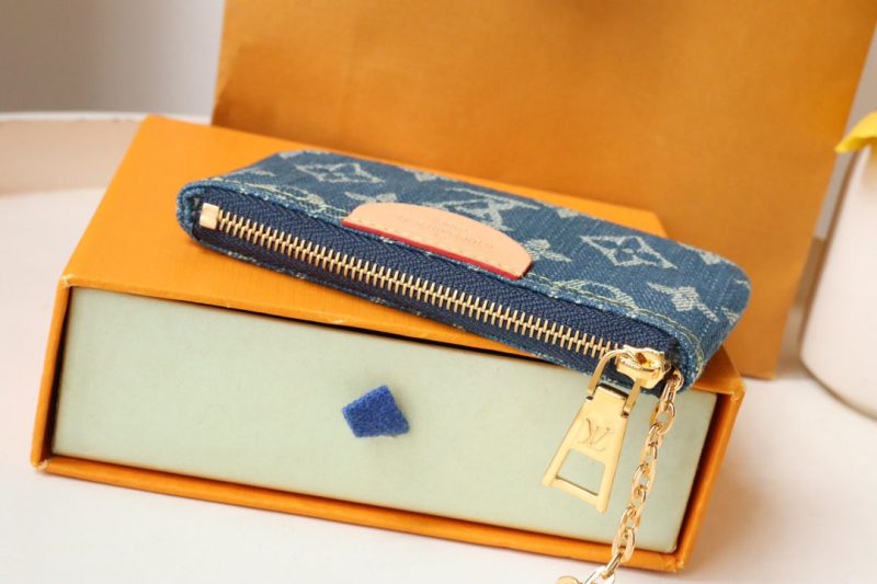 13348053286164418 LV POCHETTE CLET DENIM BLEU