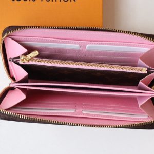 13348126775769474 ZIPPY WALLET 9.5 MONOGRAM CANVAS