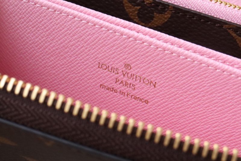 13348126779318446 ZIPPY WALLET 9.5 MONOGRAM CANVAS