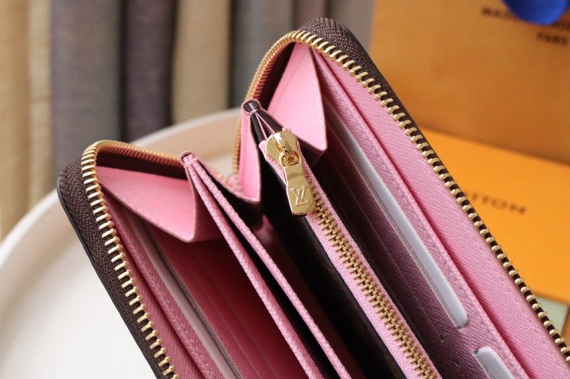 13348126780957971 ZIPPY WALLET 9.5 MONOGRAM CANVAS