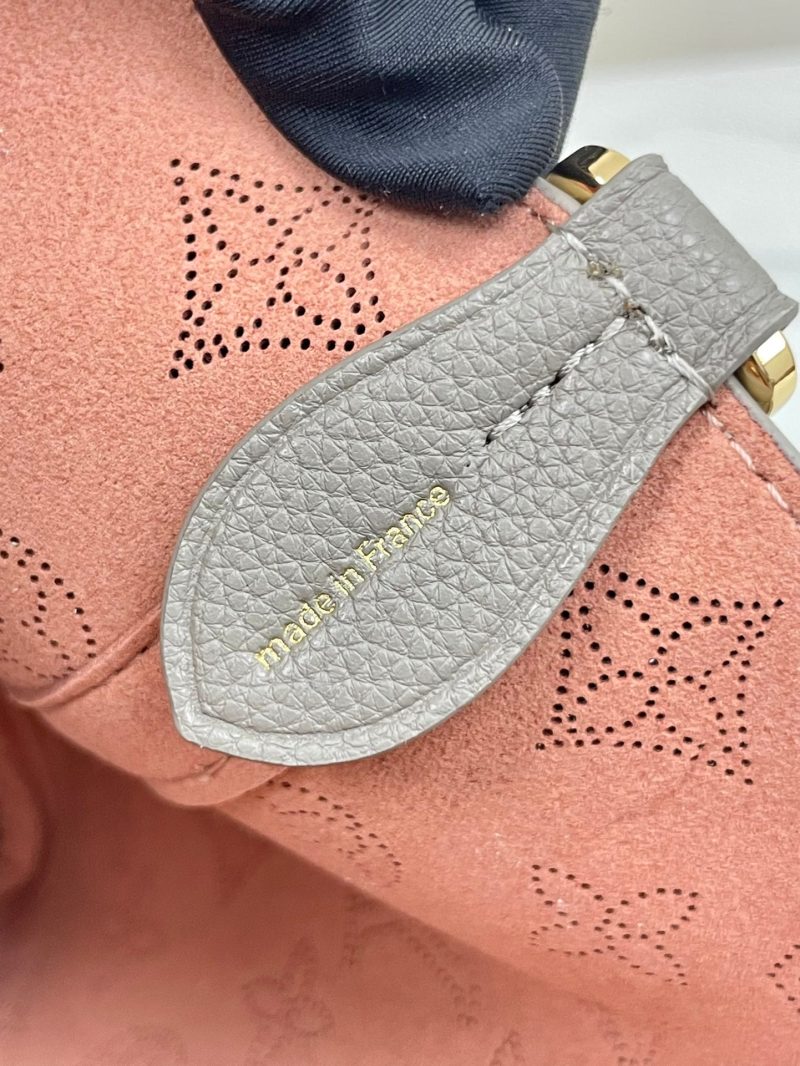 13348428293121758 BLOSSOM PM 20 MAHINA CALFSKIN