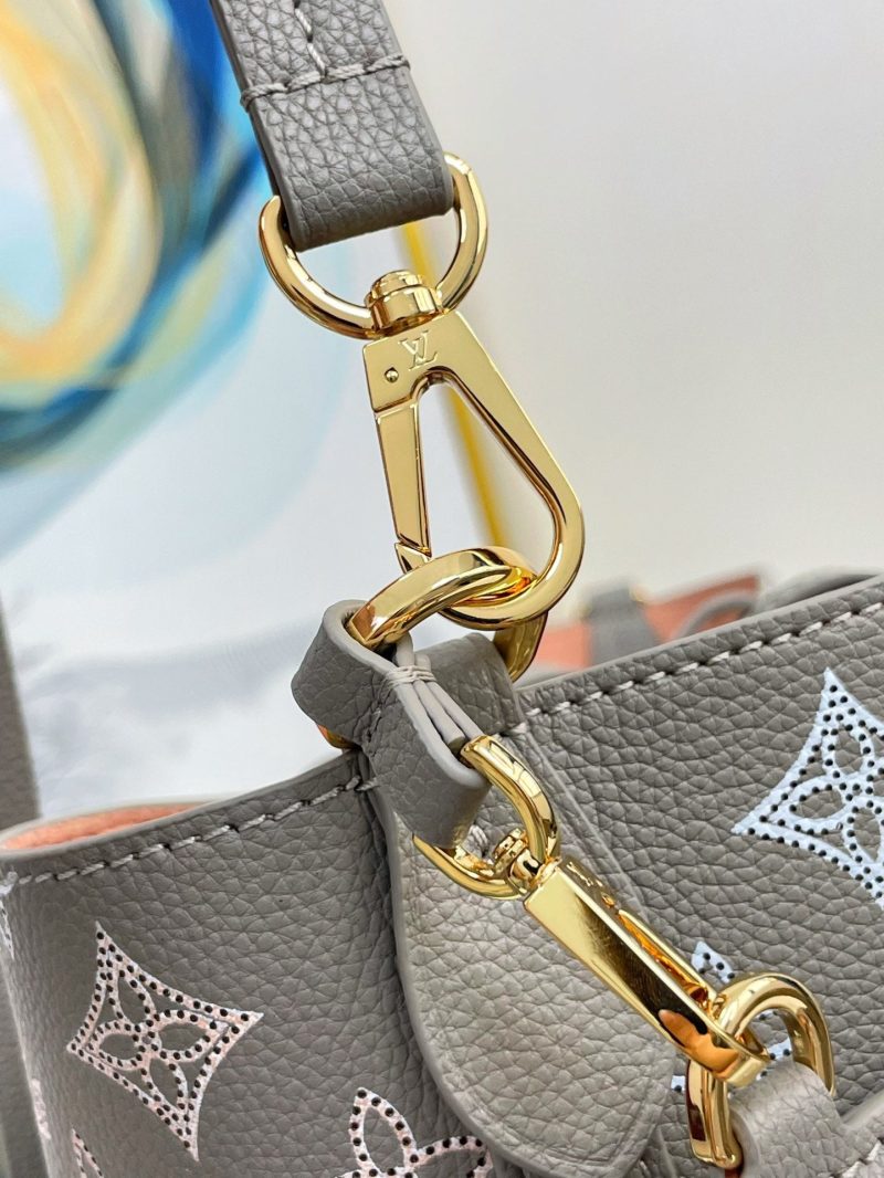 13348582806318876 BLOSSOM MM 30 MAHINA CALFSKIN