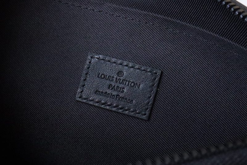 13349349781571778 POCHETTE TO GO 30 MONOGRAM CANVAS