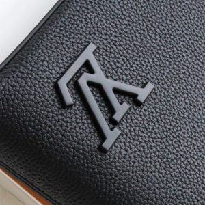 13349350247253501 TAKEOFF POUCH 30 AEROGRAM BLACK CALFSKIN