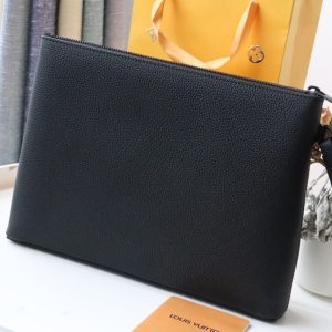 13349350252702478 TAKEOFF POUCH 30 AEROGRAM BLACK CALFSKIN