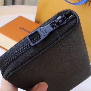 13349350659627902 ZIPPY WALLET 10 BLACK AEROGRAM CALFSKIN