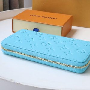 13349352863847218 ZIPPY WALLET 19 CLOUD BLUE EMBOSSED LAMBSKIN