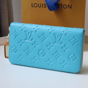 13349352865617958 ZIPPY WALLET 19 CLOUD BLUE EMBOSSED LAMBSKIN