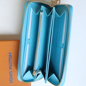 13349352869307095 ZIPPY WALLET 19 CLOUD BLUE EMBOSSED LAMBSKIN