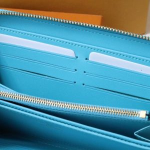 13349352870938446 ZIPPY WALLET 19 CLOUD BLUE EMBOSSED LAMBSKIN