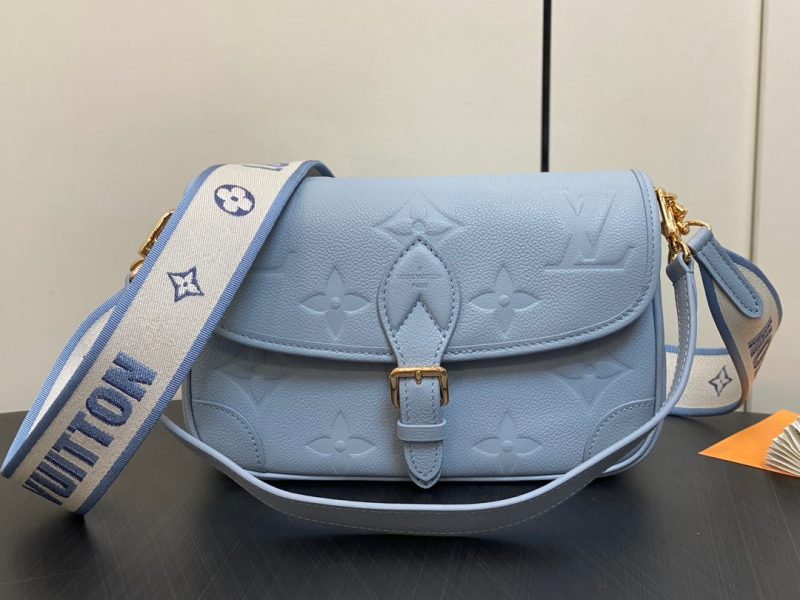diane 24 light blue monogram empreinte leather