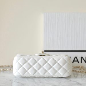 MINI RECTANGLE FLAP BAG TOP HANDLE 20CM WHITE LAMBSKIN SILVER HARDWARE