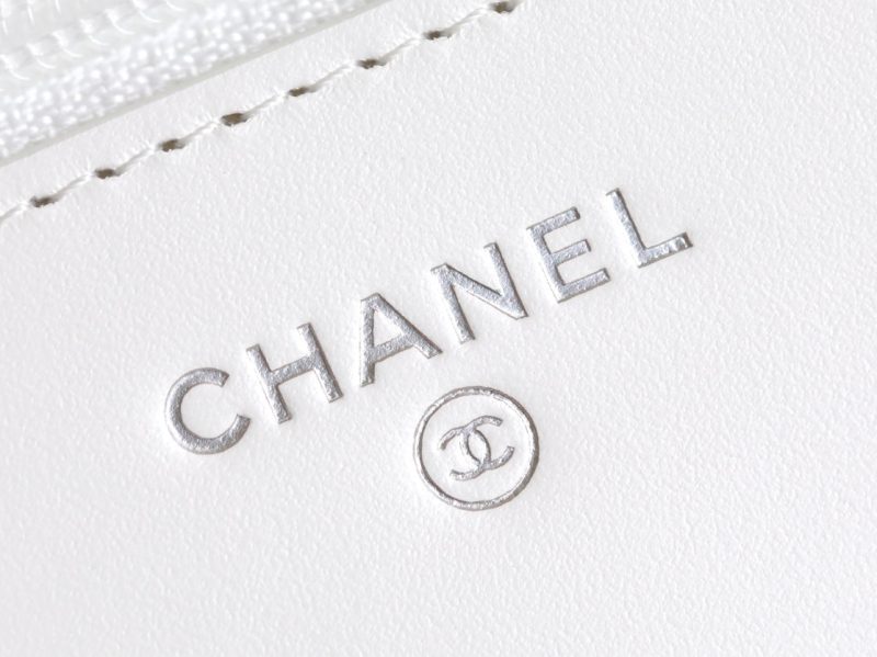 CC WOC 19 WHITE LAMBSKIN SILVER HARDWARE