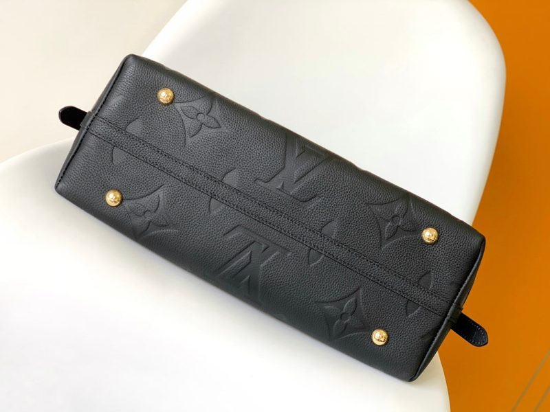 13351064398509023 CARRYALL MM 30 BLACK GRAINED COWHIDE LEATHER