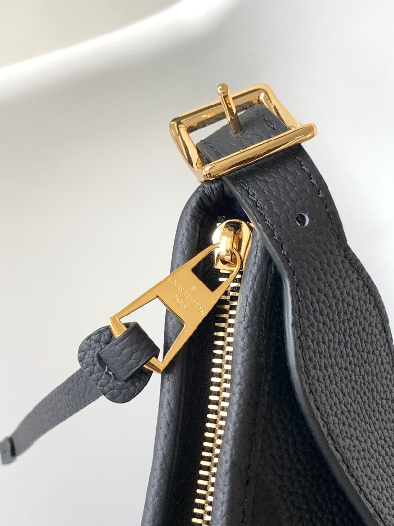 CARRYALL MM 39 BLACK MONOGRAM GRAINED COWHIDE LEATHER