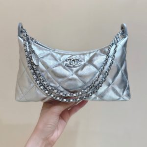 CC 25S Hobo Dumpling Bag 25 in Silver Calskin