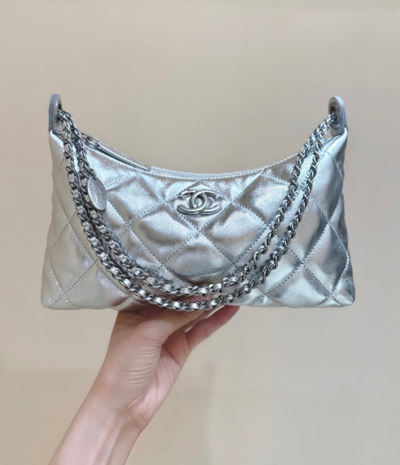 CC 25S Hobo Dumpling Bag 25 in Silver Calskin