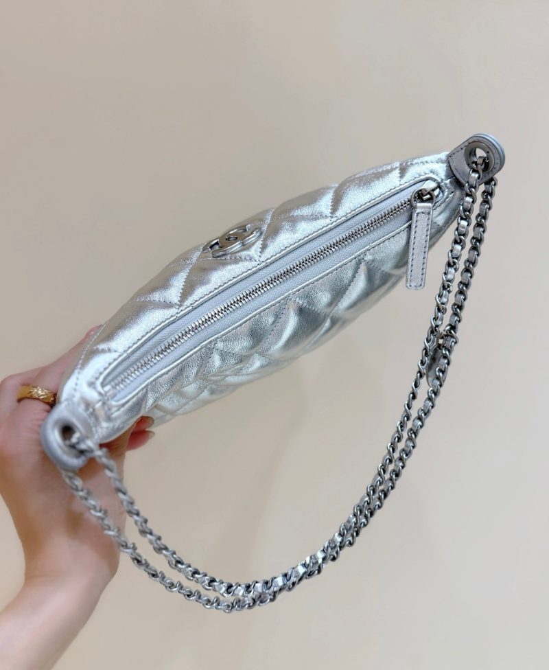 CC 25S Hobo Dumpling Bag 25 in Silver Calskin