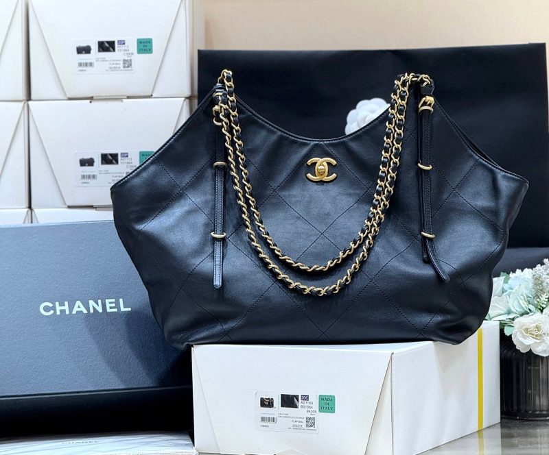 CC 25S Tote Bag in Black Calfskin