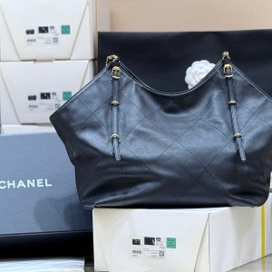 CC 25S Tote Bag in Black Calfskin