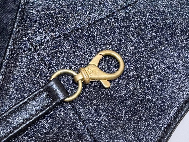 CC 25S Tote Bag in Black Calfskin