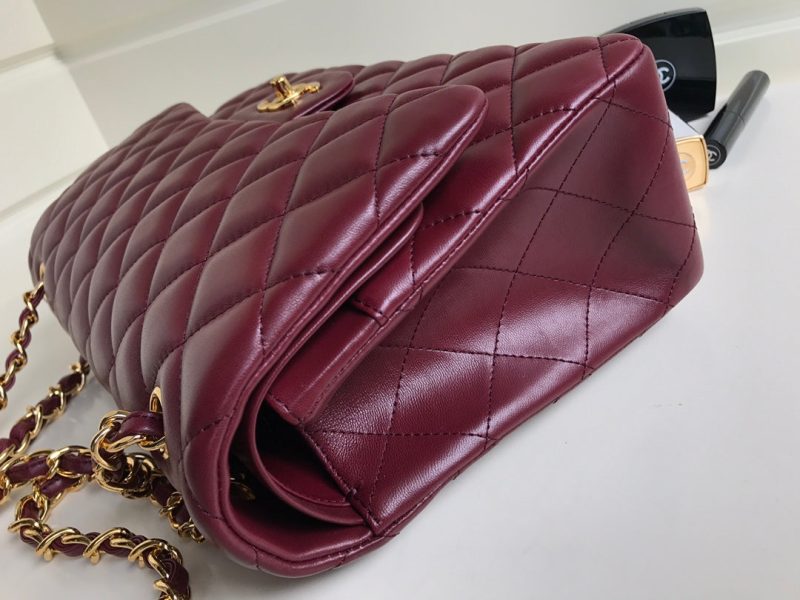 CC Classic Jumbo 30cm Burgundy Lambskin Gold Hardware