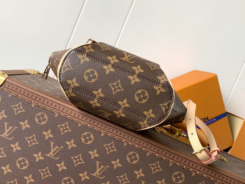 13405098630740659 LV Small Ellipse Monogram Canvas Bag 126841
