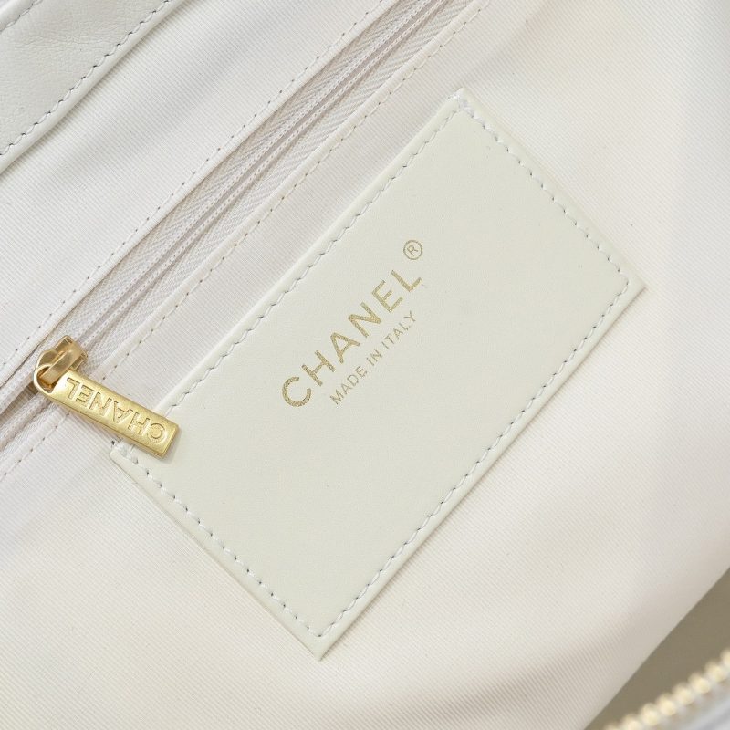 CC 25S Hobo Bag Runway Style Backpack in White Cowhide