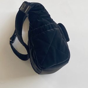 CC Bowling Large 32 Black in Velvet Nylon Bag