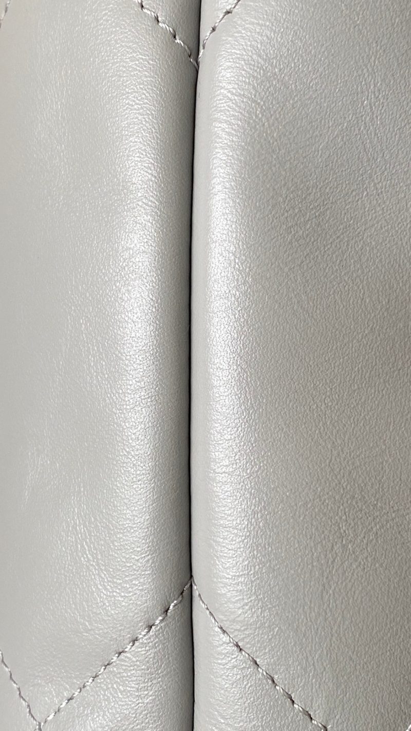 CC 23C Mini Hobo Bag 20cm Light Gray-Silver Lambskin SHW