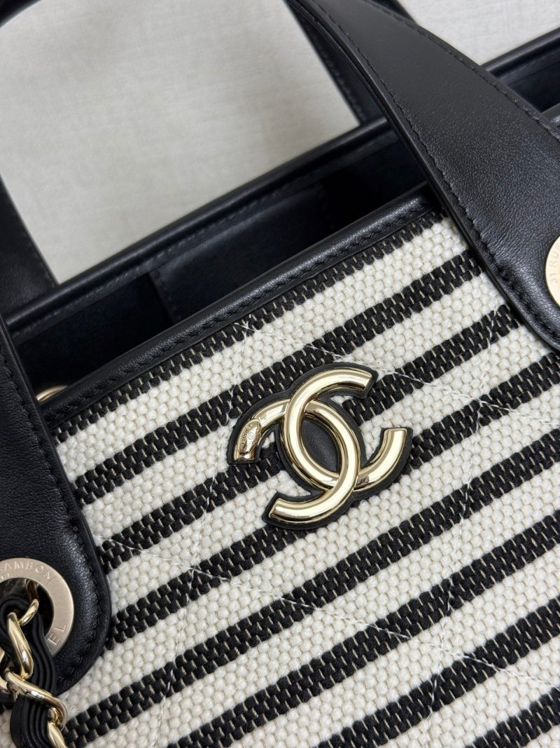 CC 26 Striped Woven Beach Bag 46 Black in Cowhide