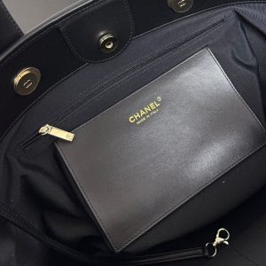 CC 26 Striped Woven Beach Bag 46 Black in Cowhide