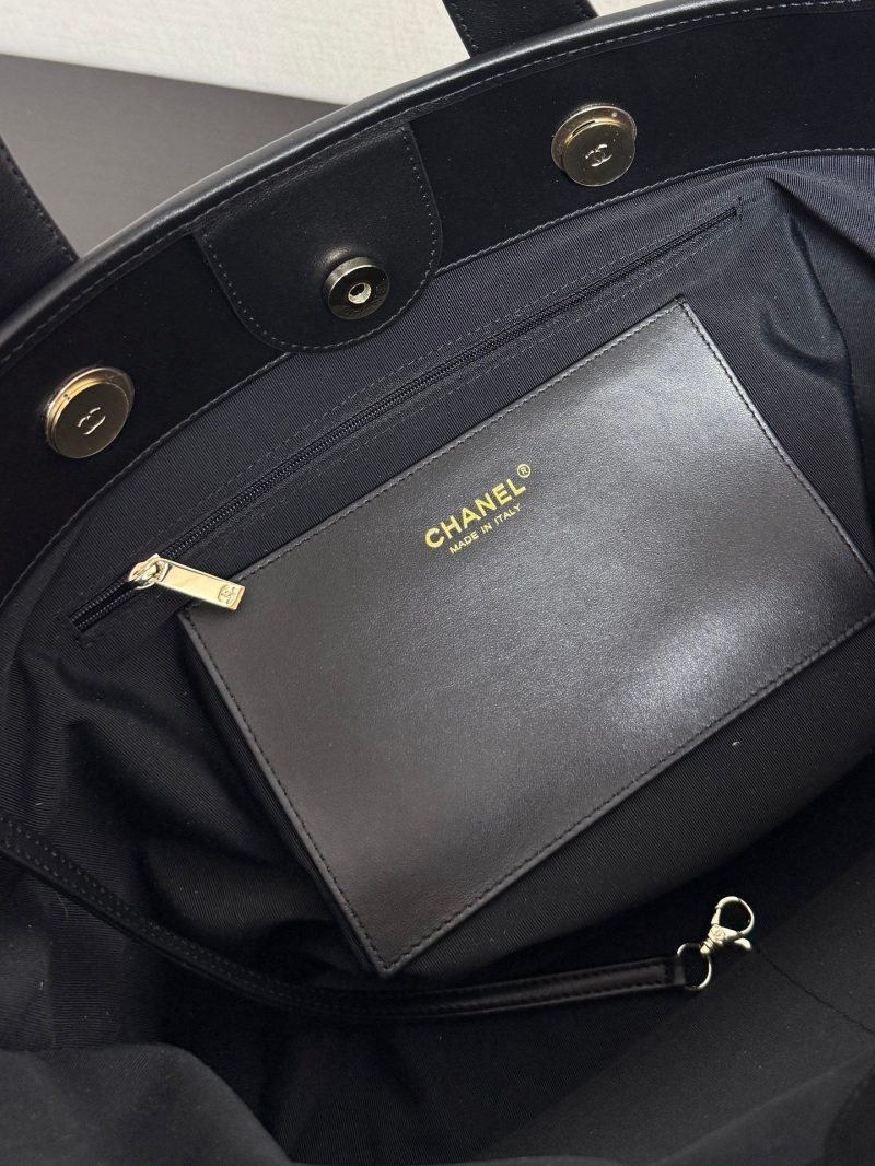 CC 26 Striped Woven Beach Bag 46 Black in Cowhide