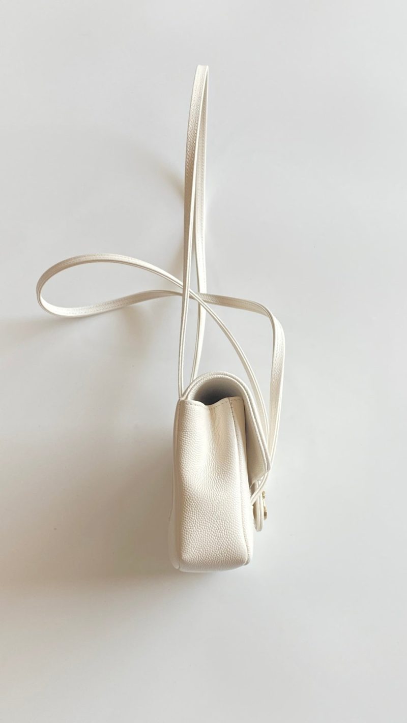 MM 26 Coco Long Shoulder Strap Flap White Bag in Cowhide