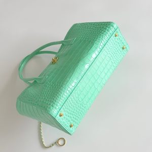 CC 26S Cerf Classic Commuter Tote Bag in Mint Green Crocodile-Embossed Calfskin (made - to - order)