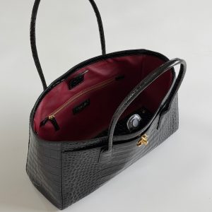 CC 26S Cerf Classic Commuter Tote Bag in Black Crocodile-Embossed Calfskin (made - to - order)