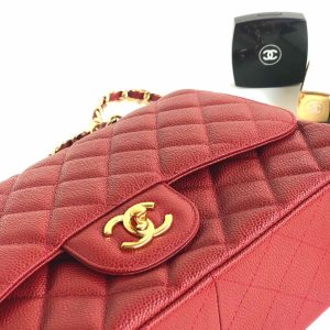 FLAP BAG JUMBO 30CM RED CAVIAR GOLD HARDWARE