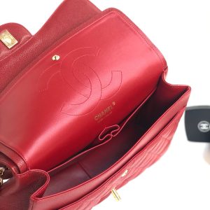 FLAP BAG JUMBO 30CM RED CAVIAR GOLD HARDWARE