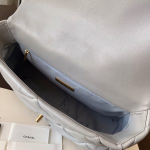 1572367218_2993770950_7 19 FLAP BAG 30 GREY GOATSKIN GOLD HARDWARE