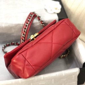 19 FLAP BAG 26 RED LAMBSKIN GOLD HARDWARE