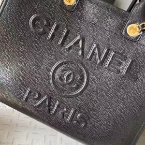 18d03660fbd65fb66da2e6b6310fa7ef CC 2025 Deauville Tote Bag Black Leather GHW