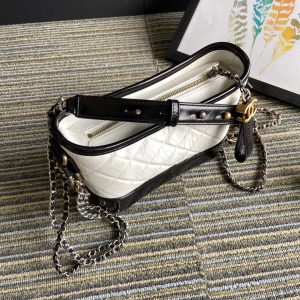 CC MEDIUM 20 HOBO BAG IN WHITE MIX BLACK CALFSKIN WITH STRAP