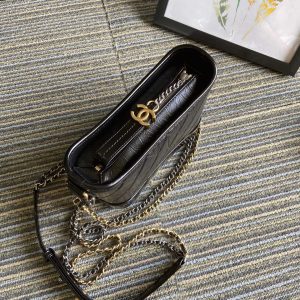 CC MEDIUM 20 HOBO BAG IN BLACK CALFSKIN WITH STRAP