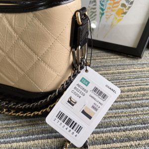 CC MEDIUM 20 HOBO BAG IN BEIGE CREAM MIX BLACK CALFSKIN WITH STRAP