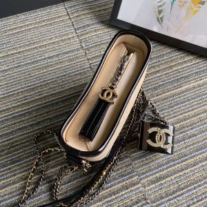 CC MEDIUM 20 HOBO BAG IN BEIGE CREAM MIX BLACK CALFSKIN WITH STRAP