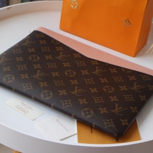 LV M62048 Daily Pouch Brown Ballet Pink Monogram Canvas & Cowhide