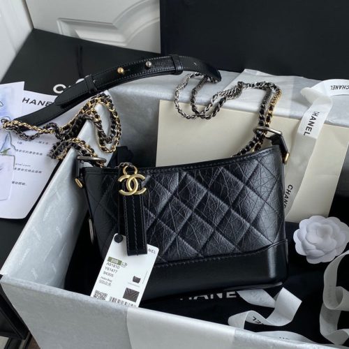 Chanel 25 Gabrielle Black 20cm Calfskin 289505