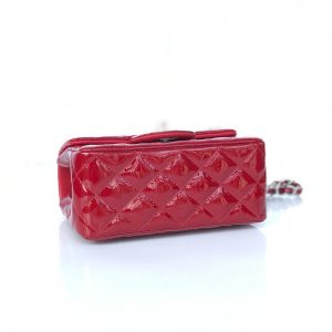 MINI SQUARE FLAP BAG 17CM RED PATENT CALFSKIN SILVER HARDWARE