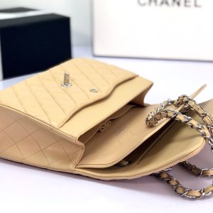 flap bag jumbo 30 light beige lambskin silver hardware