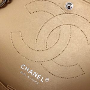 flap bag jumbo 30 light beige lambskin silver hardware